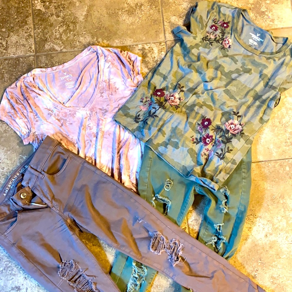 American Eagle Bundle Includes 2 Pant 2 Shirt - image 1